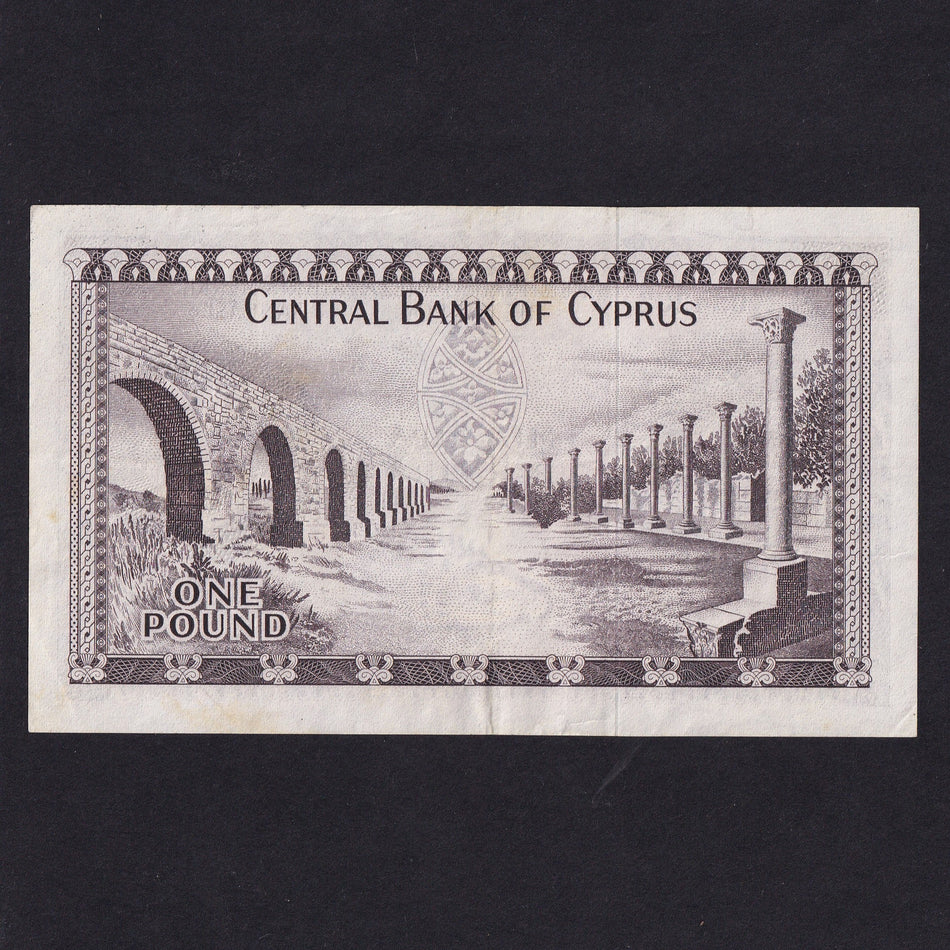 Cyprus (P43a) £1, 1st August 1966, B26 034202, Good VF/EF