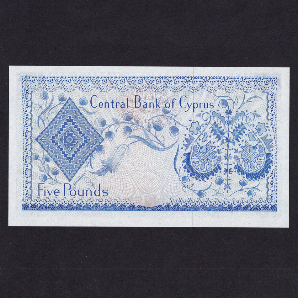 Cyprus (P44h) £5, 1st July 1975, blue, P/153 900416, UNC